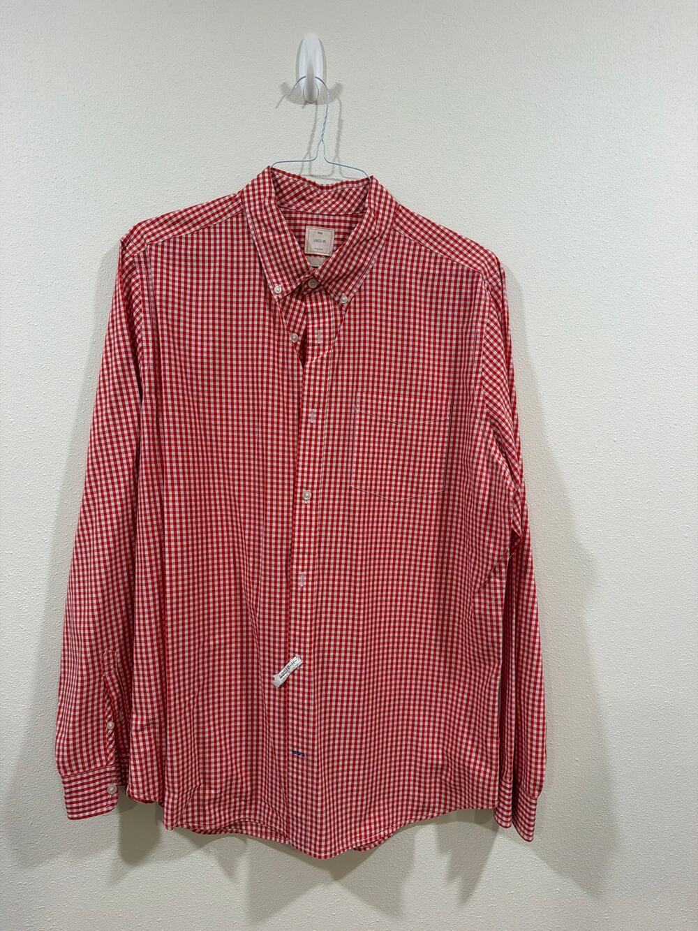GAP "Lived-In" men's long-sleeve button-down shirt